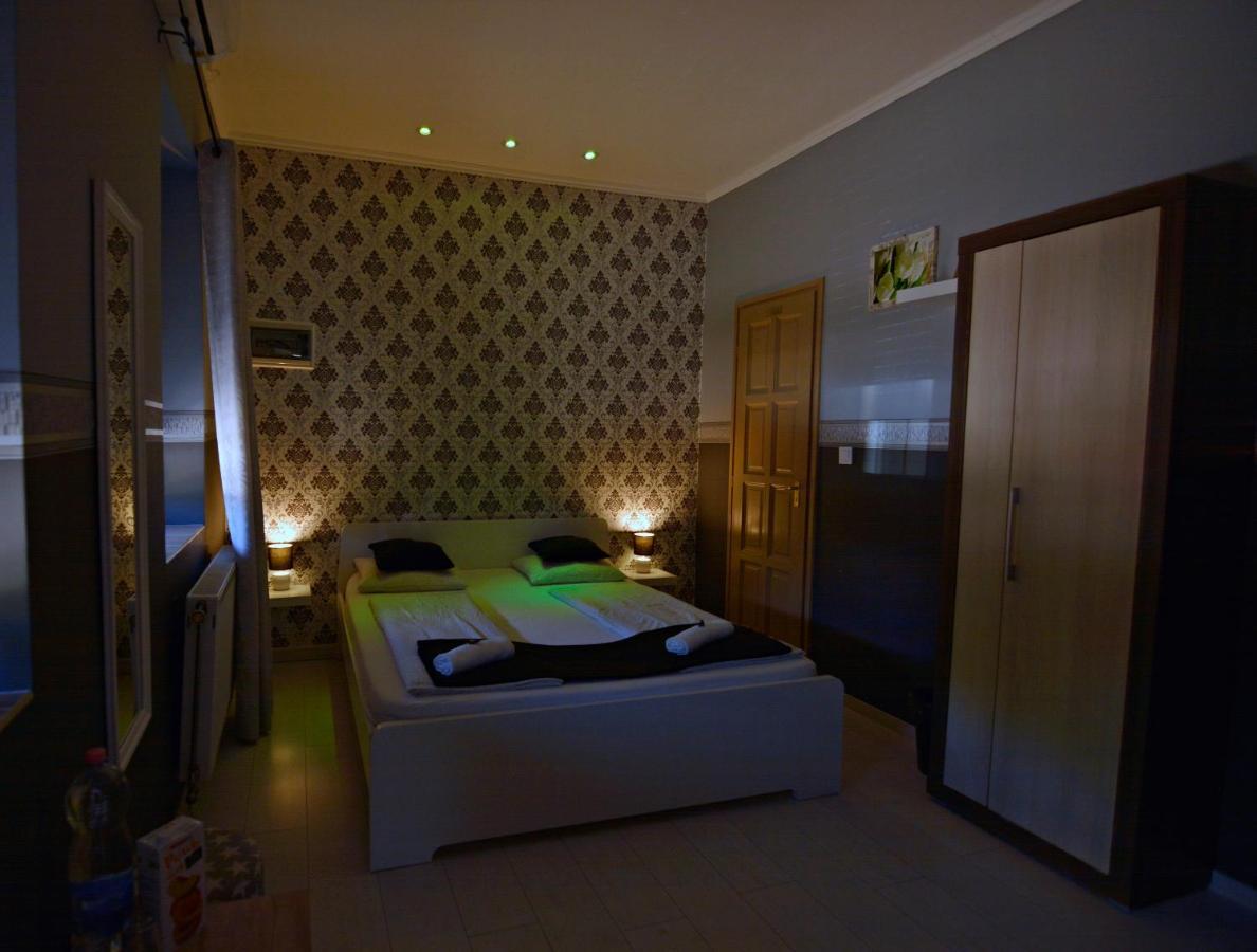 R.Gold Apartman Makó 外观 照片